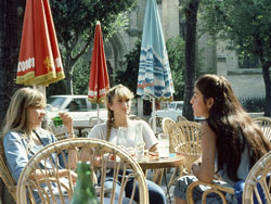 Girls-of-Nimes-1983-2-37-250x188